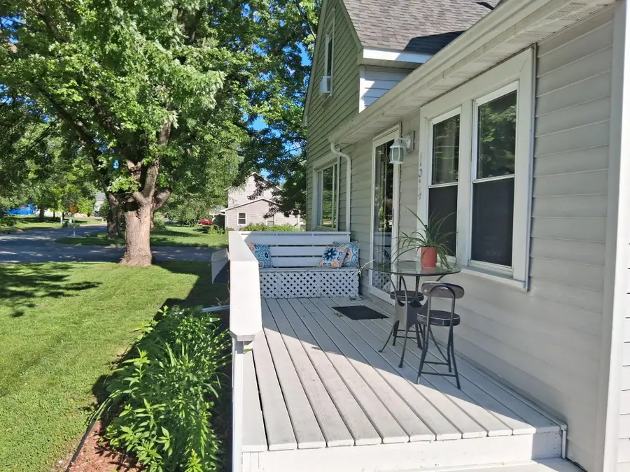 194 5th Avenue Ne, Hutchinson, MN 55350 - #2