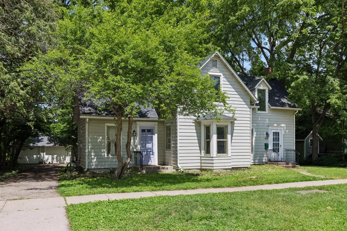 615 2nd Street E, Northfield, MN 55057 - #1