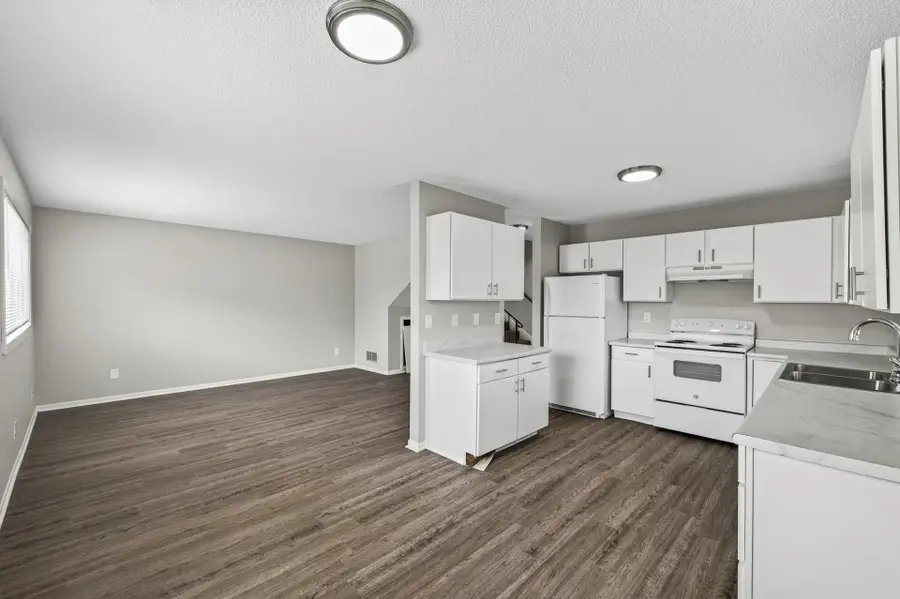 924 9th Avenue Se, Minneapolis, MN 55414 - #2