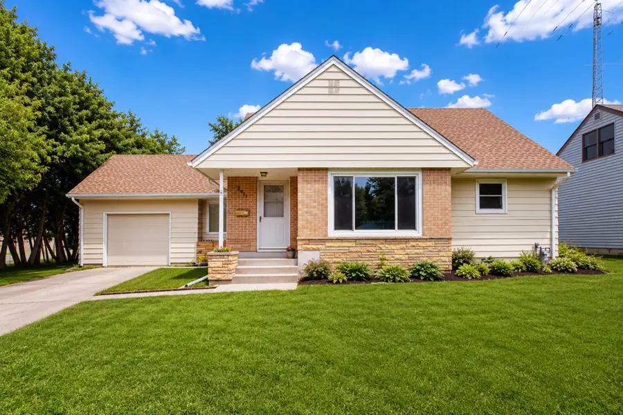 2011 6th Avenue Se, Austin, MN 55912 - #2