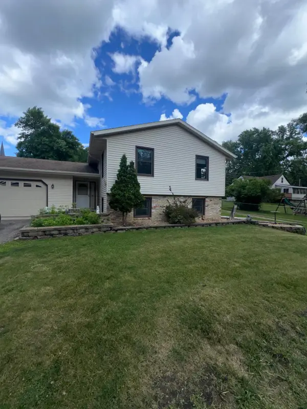 1012 8th Avenue, Howard Lake, MN 55349