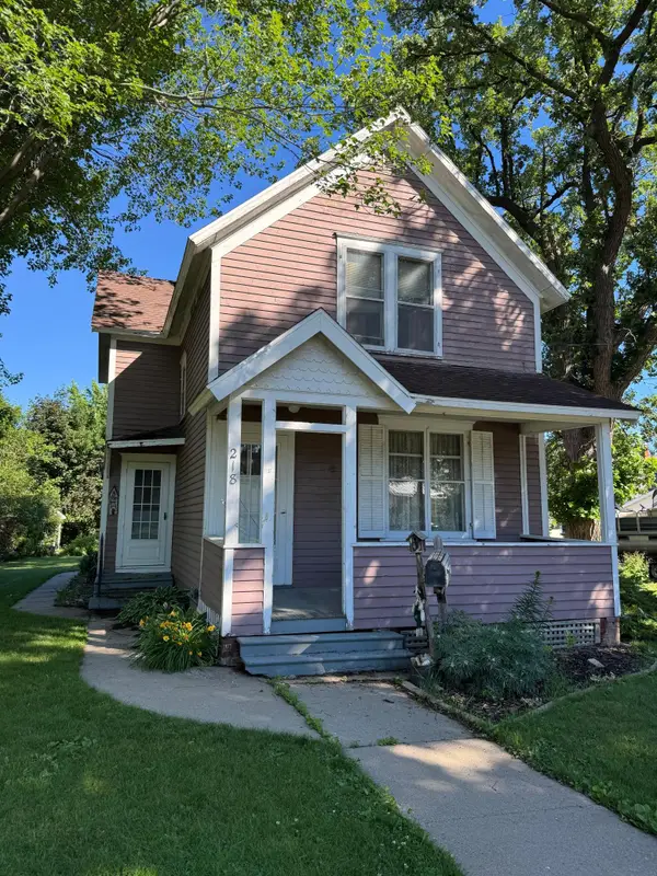 218 W Jewell Avenue, Lake City, MN 55041