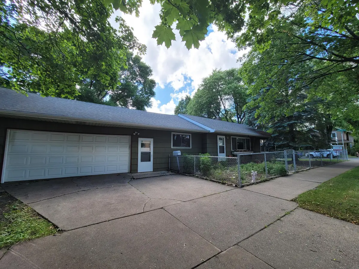 317 Snelling Avenue S, Saint Paul, MN 55105 - #1