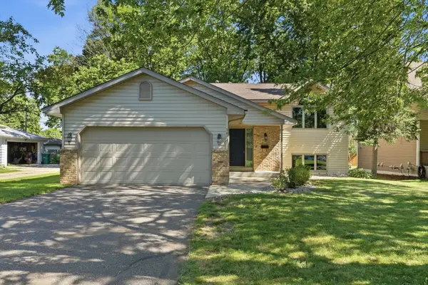 6812 44th Avenue N, Crystal, MN 55428