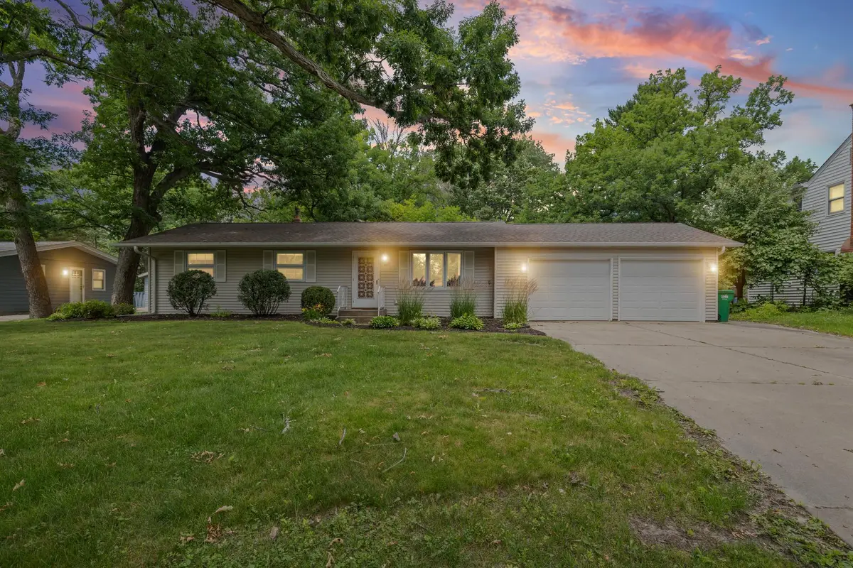605 Arner Avenue, Shoreview, MN 55126 - #1