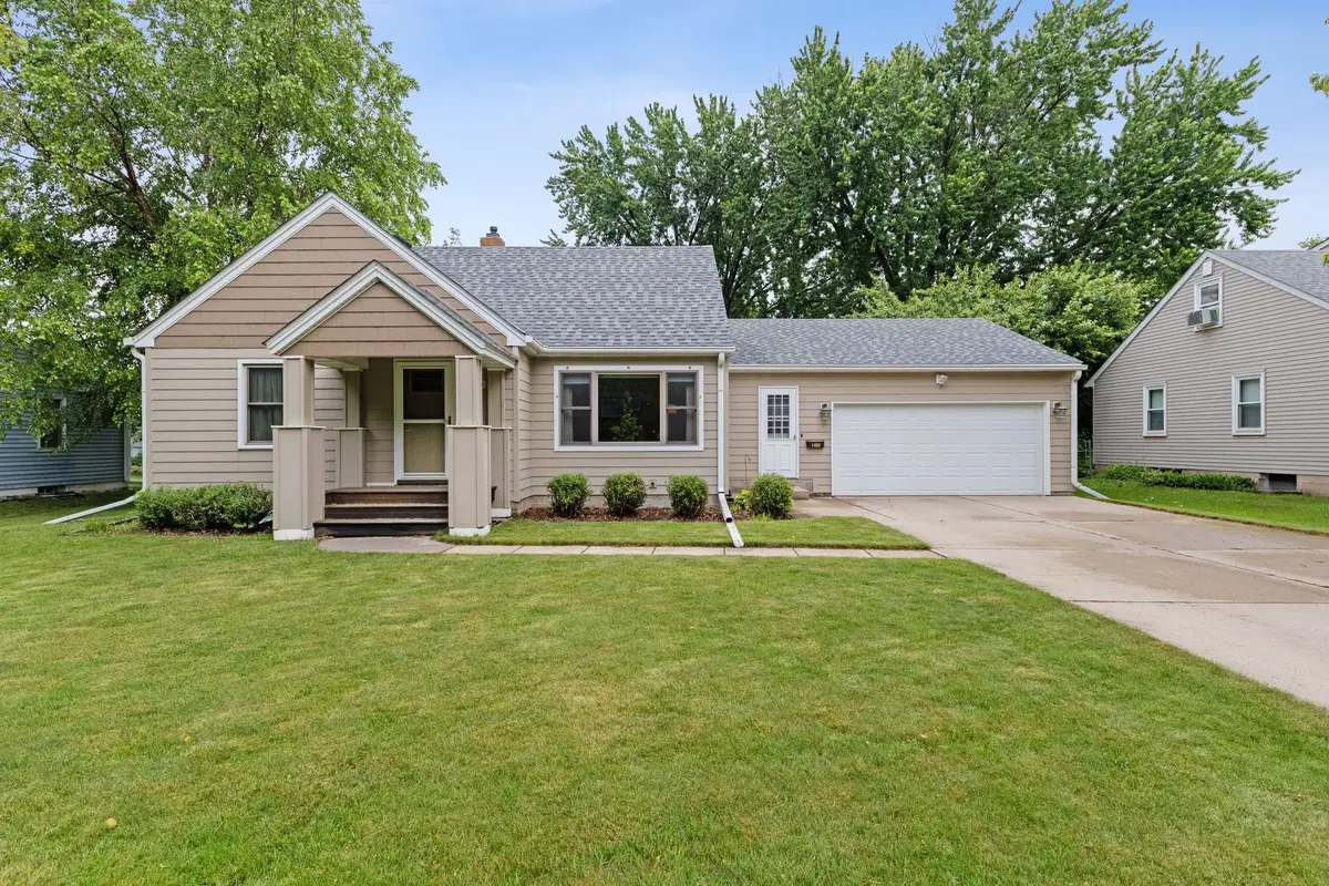 1405 Belmont Lane W, Roseville, MN 55113 - #1