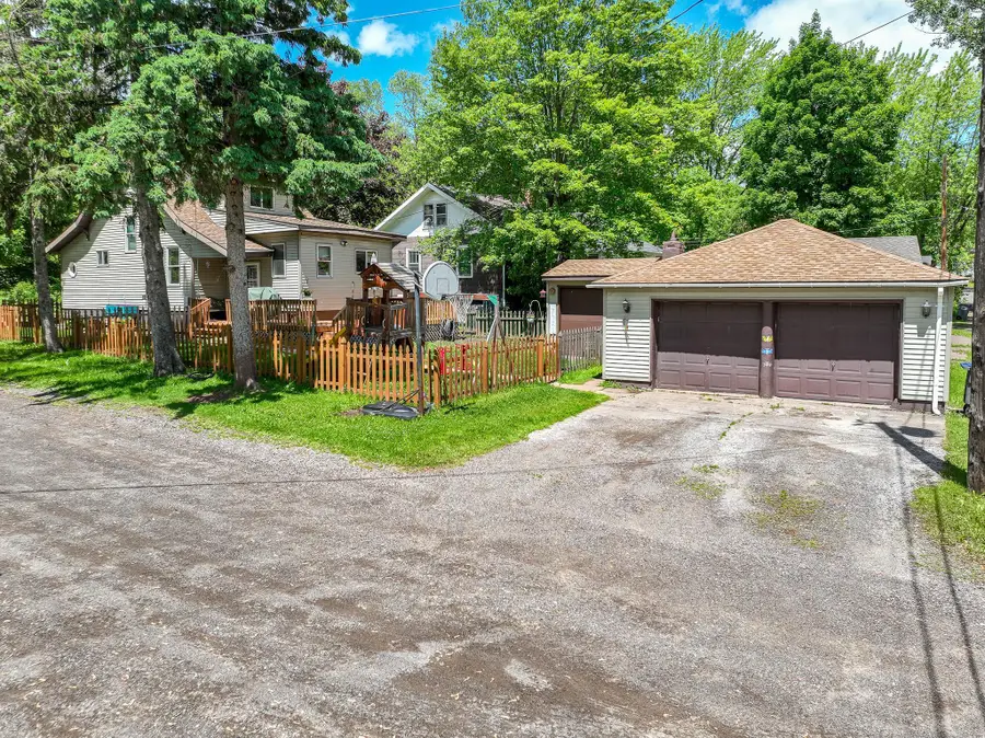 422 93rd Avenue W, Duluth, MN 55808 - #2