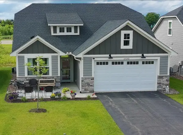 29282 Kenwood Way, Chisago City, MN 55013