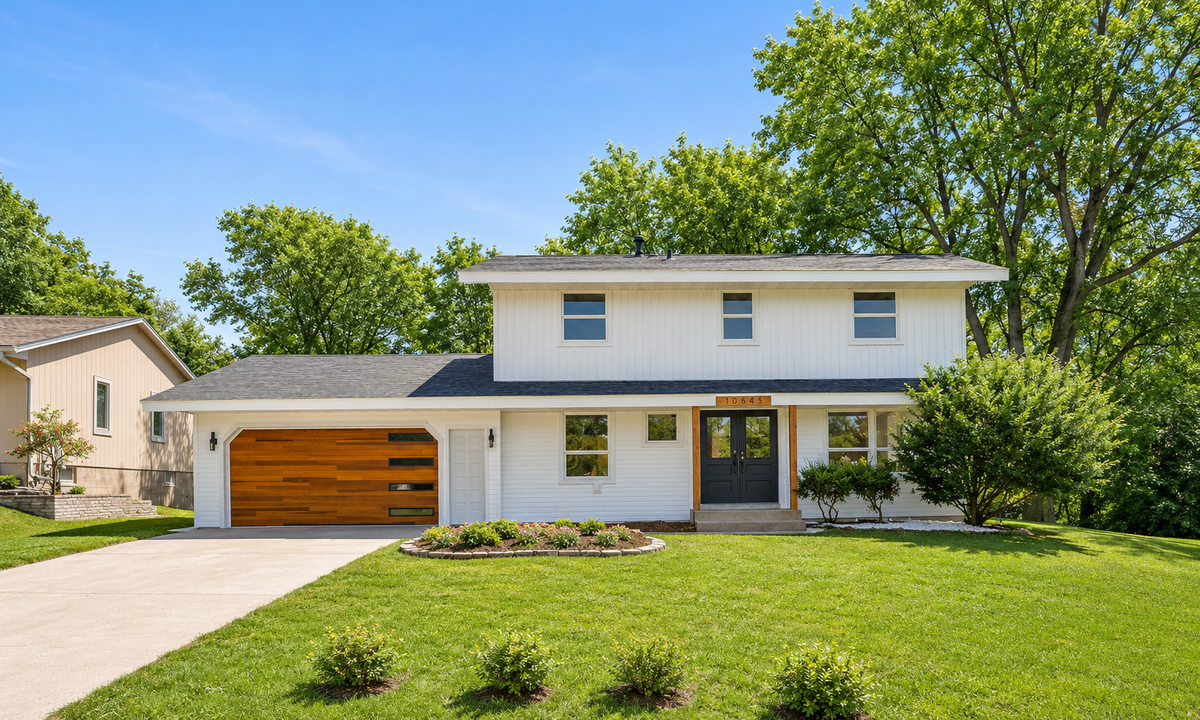 10645 Johnson Road, Bloomington, MN 55437 - #1