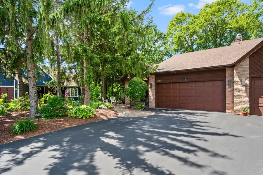 6884 Stonewood Court, Eden Prairie, MN 55346 - #2