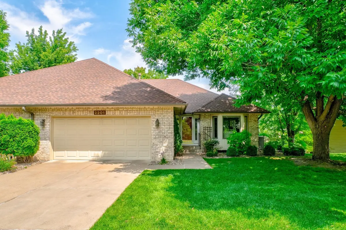 2201 Ferris Lane, Roseville, MN 55113 - #1