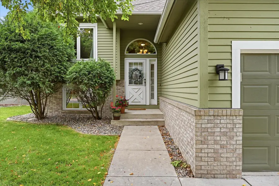 4658 Wildwood Street, Eagan, MN 55122 - #2