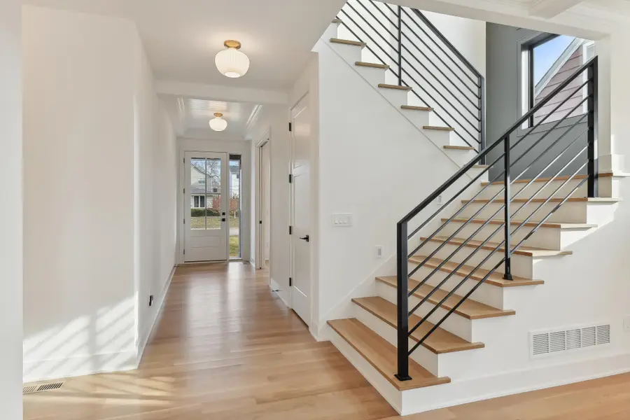 5825 Zenith Avenue S, Edina, MN 55410 - #2