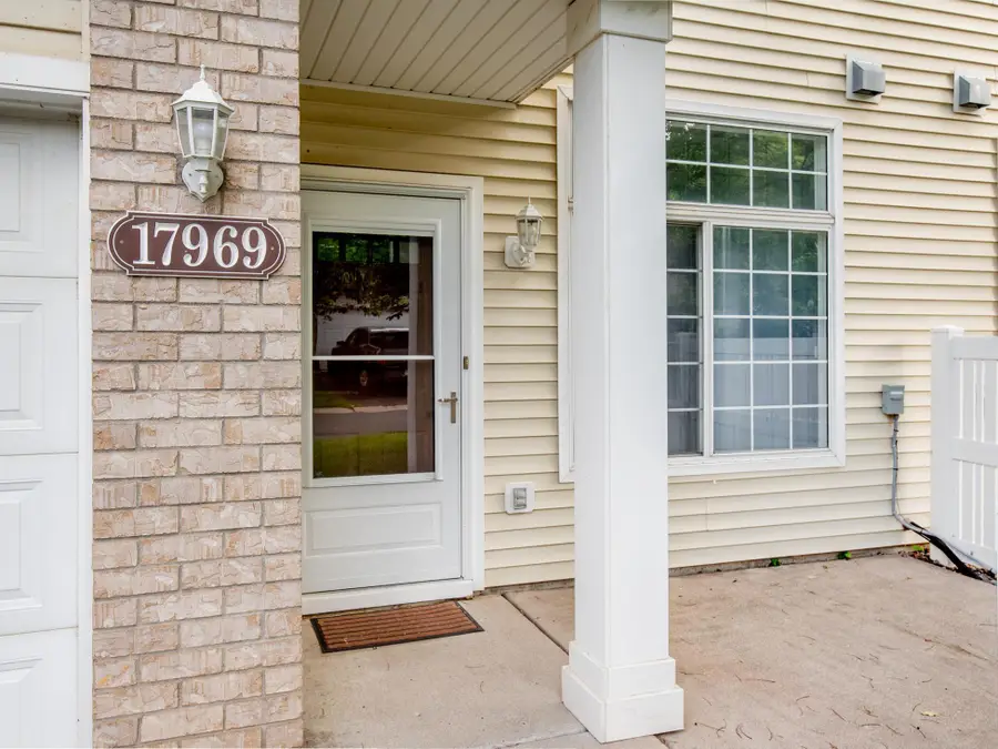 17969 96th Avenue N, Maple Grove, MN 55311 - #2