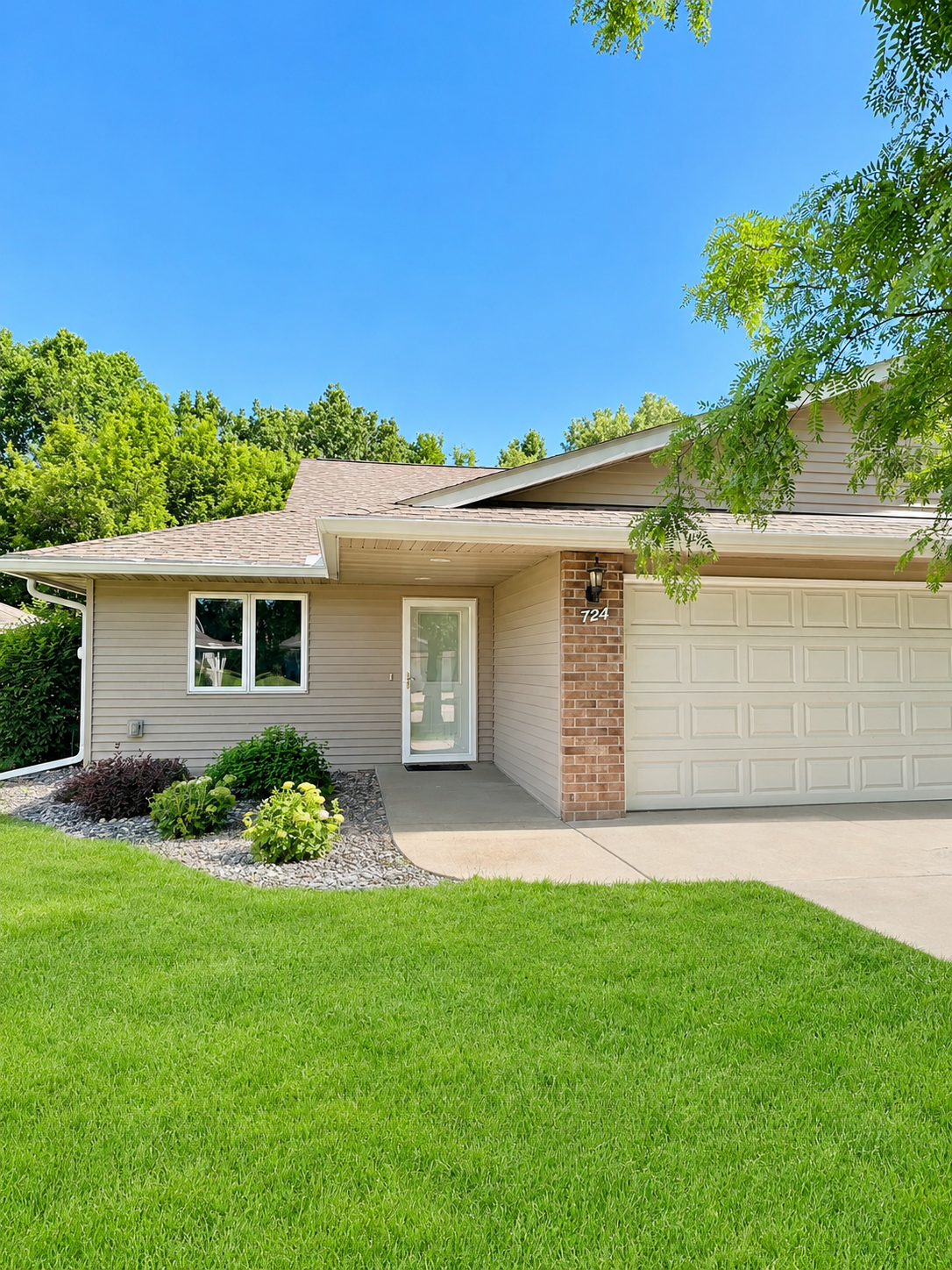 724 Victoria Court, Stillwater, MN 55082 - #1