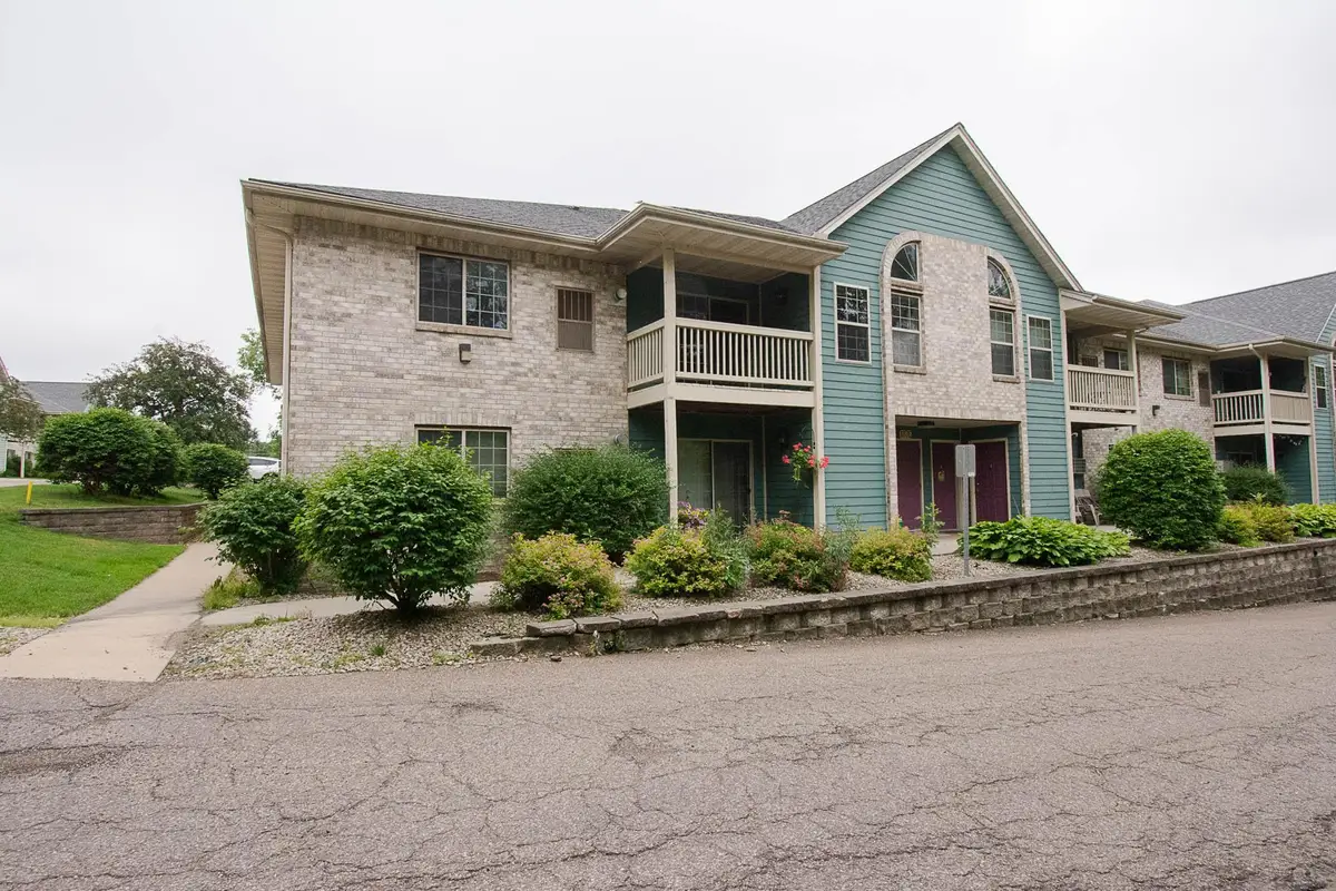 1876 Deerhaven Lane Ne #2, Rochester, MN 55906 - #1