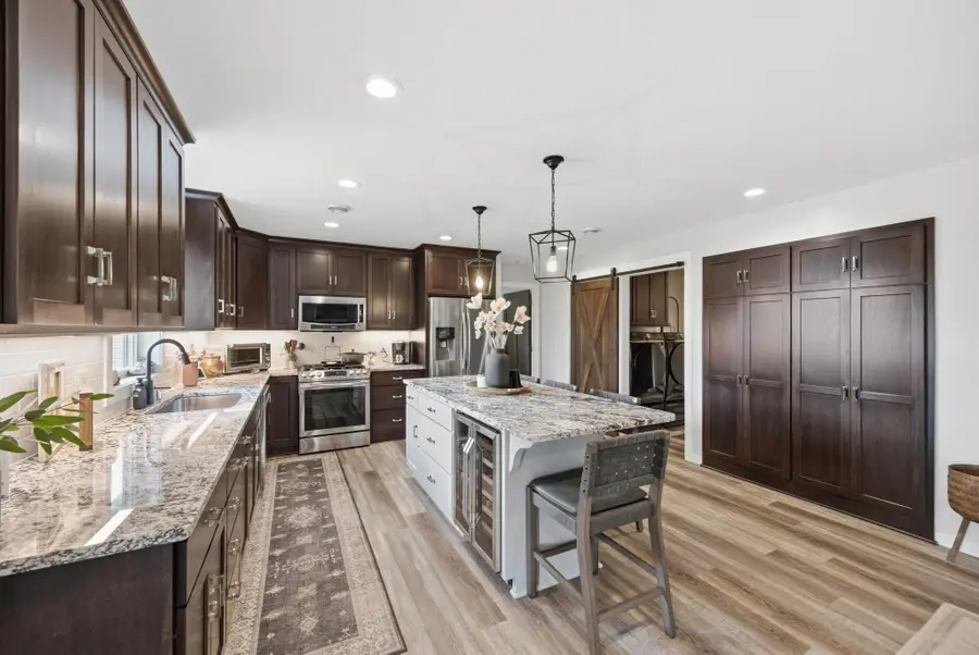 126 Detroit Avenue Se, Hutchinson, MN 55350 - #3