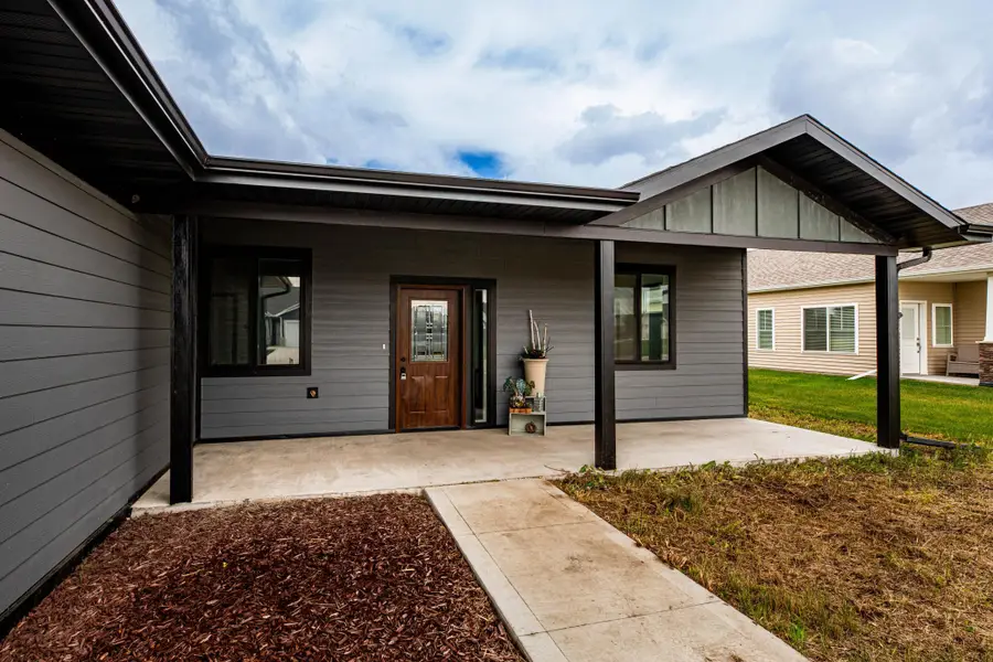 4712 Hampton Loop S, Moorhead, MN 56560 - #3