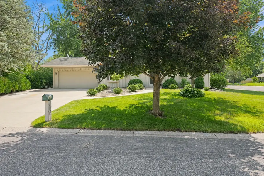 7529 Immanuel Avenue S, Cottage Grove, MN 55016 - #2