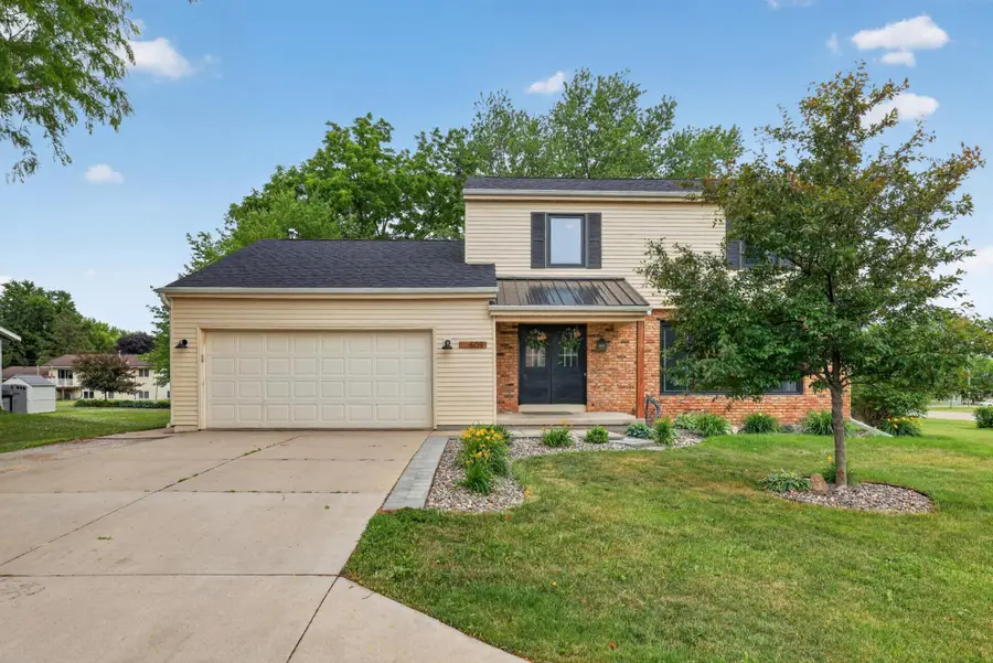 509 3rd Street Nw, Dodge Center, MN 55927 - #2