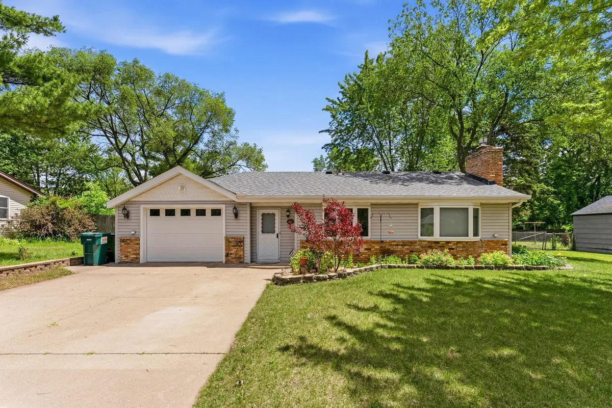 11013 6th Street Ne, Blaine, MN 55434 - #1