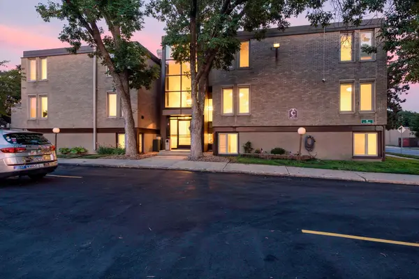 4030 15th Avenue S #10C, Minneapolis, MN 55407