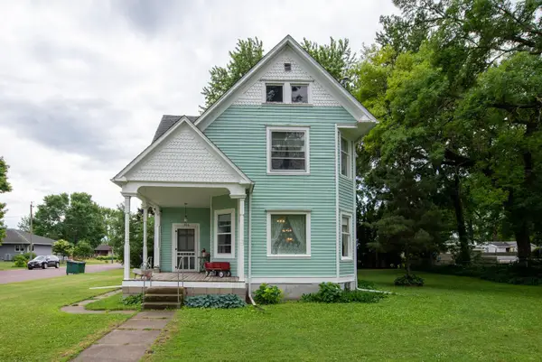 126 Minnesota Avenue E, Minnesota Lake, MN 56068