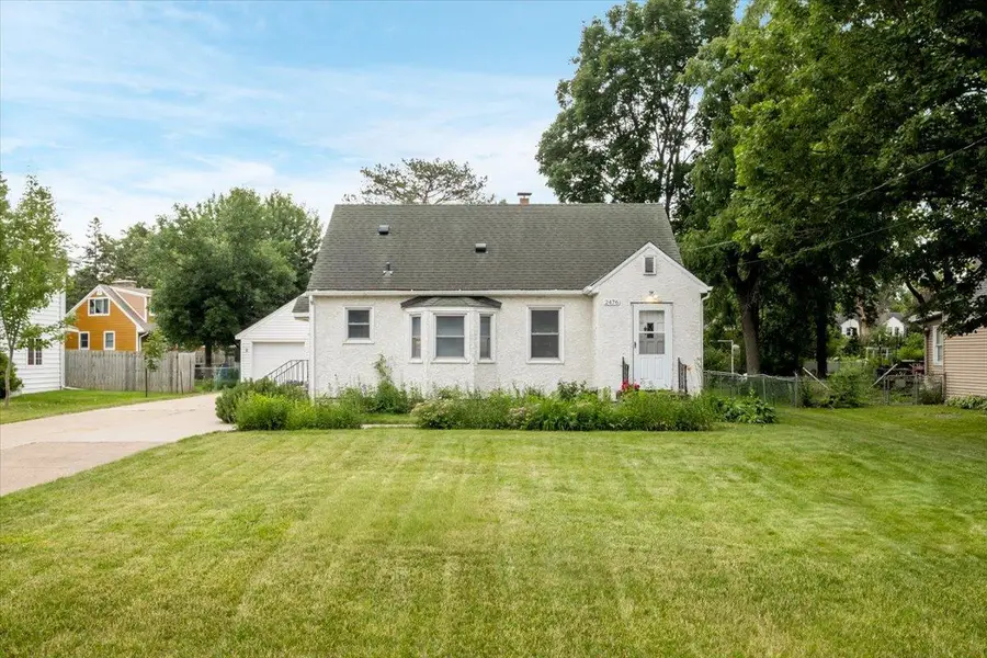 2476 Stillwater Road E, Maplewood, MN 55119 - #2