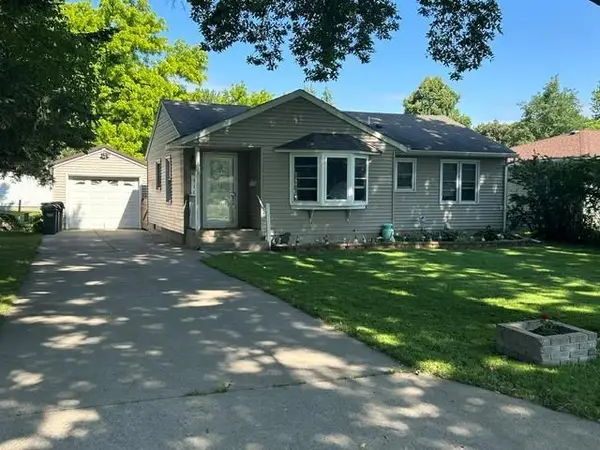 514 Clark Street Ne, Hutchinson, MN 55350