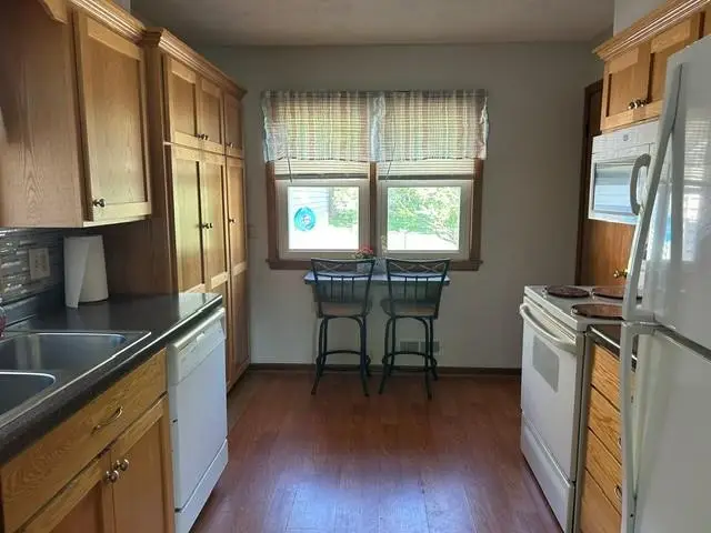 514 Clark Street Ne, Hutchinson, MN 55350 - #2