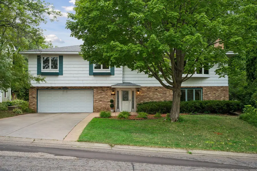 2863 Aglen Street, Roseville, MN 55113 - #3