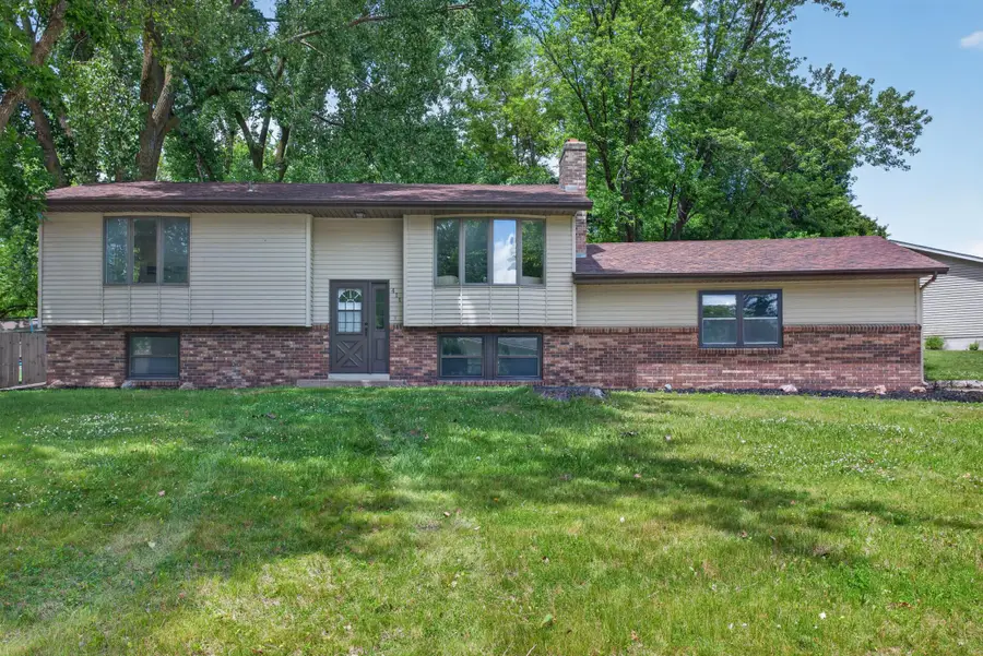 411 Adams Drive W, Young America, MN 55397 - #2