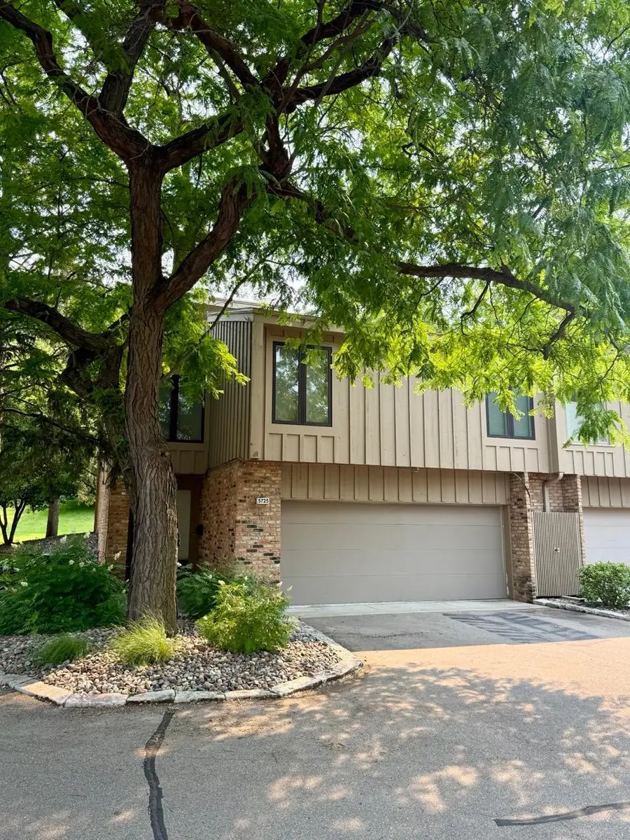 5725 Duncan Lane, Edina, MN 55436 - #2