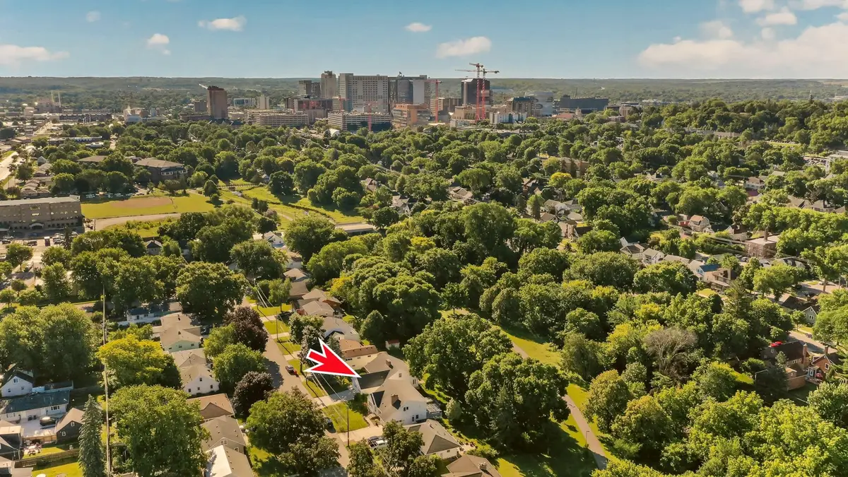 1230 4th Street Nw, Rochester, MN 55901 - #1