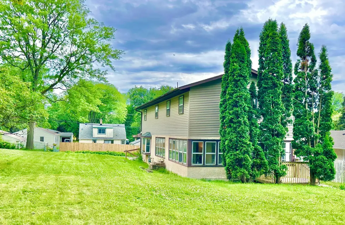 2658 6th Avenue E, North Saint Paul, MN 55109 - #1