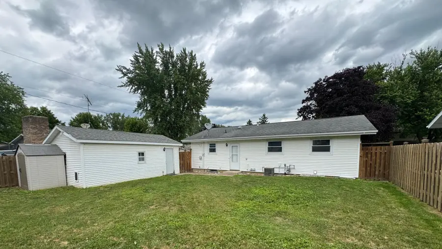 511 6th Street Ne, Stewartville, MN 55976 - #3