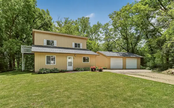 313 Cherry Street W, Mazeppa, MN 55956