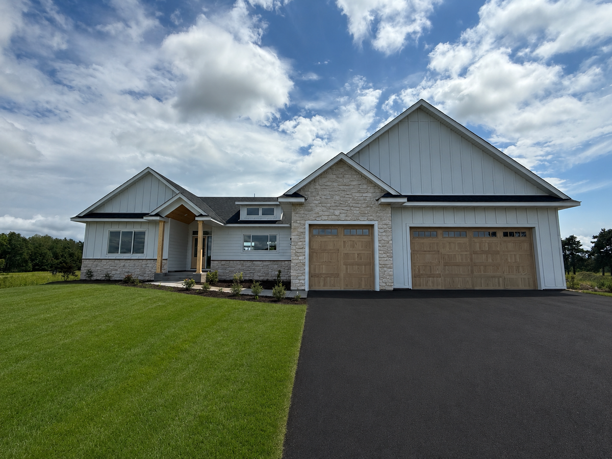2950 219th Avenue Ne, East Bethel, MN 55011 - #1