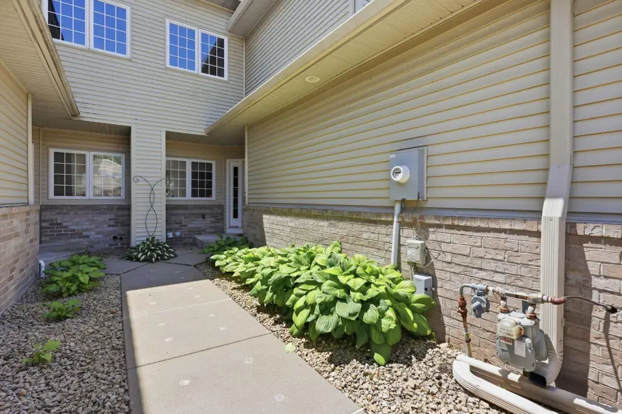 1971 Andrew Court, Chanhassen, MN 55317 - #3