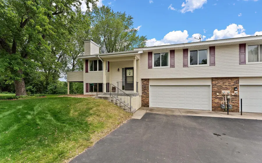 3836 Laurel Court, Eagan, MN 55122 - #2