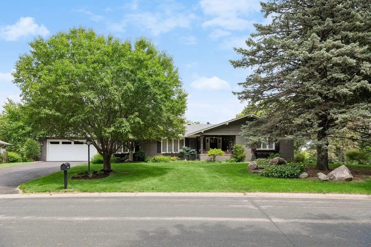 6134 Arctic Way, Edina, MN 55436 - #1