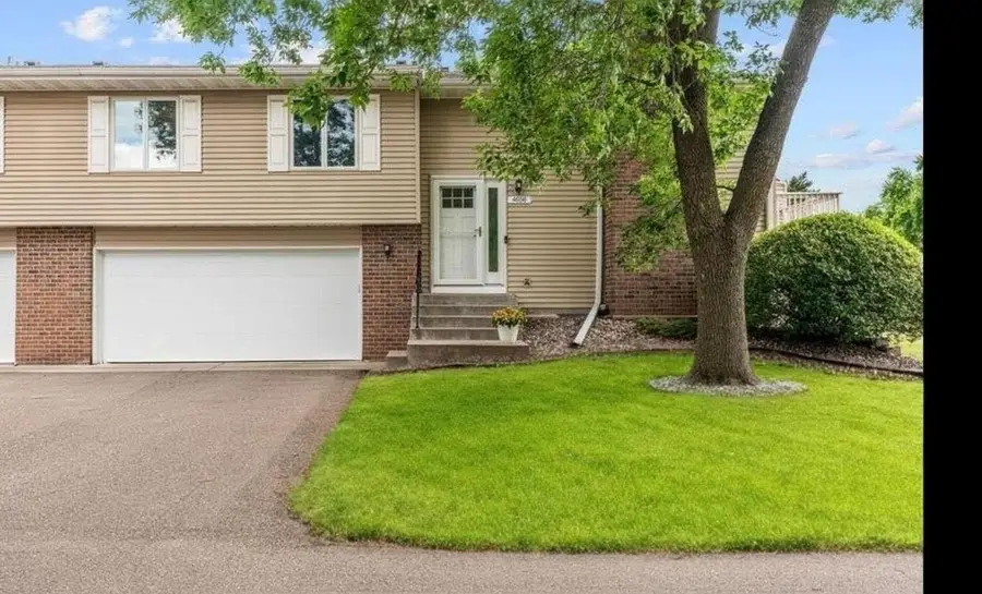 4656 Ridge Cliff Drive, Eagan, MN 55122 - #2