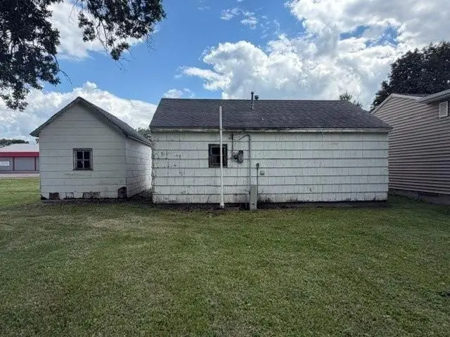 522 E 2nd Street N, Truman, MN 56088 - #3