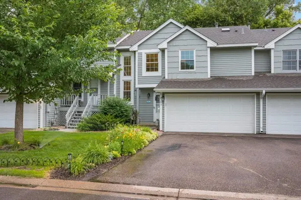 8133 Curtis Lane, Eden Prairie, MN 55347