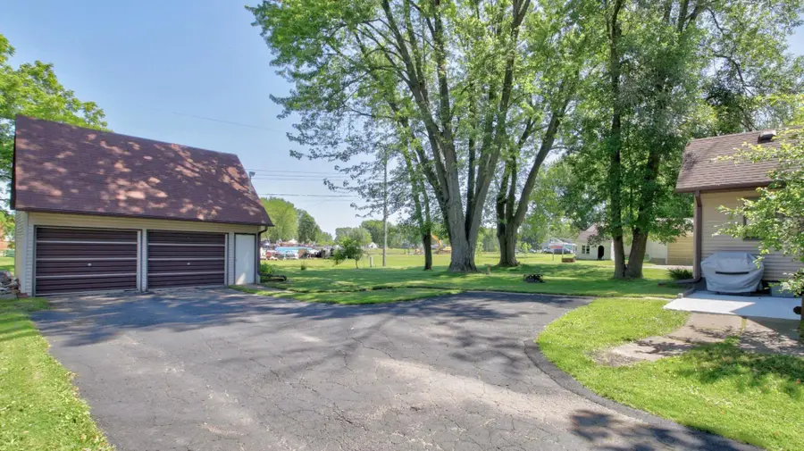 415 E Stanley Street, Thorp, WI 54771 - #3