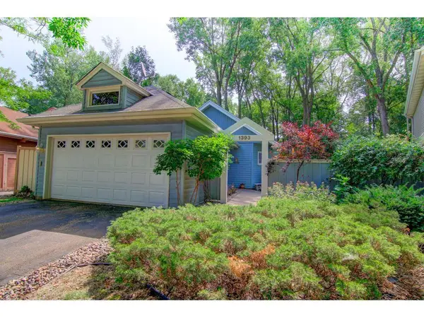 1393 Granada Trail N, Oakdale, MN 55128