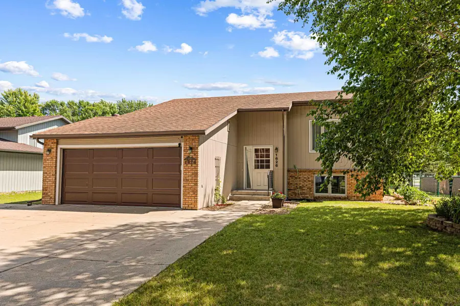 1626 36 1/2 Avenue S, Fargo, ND 58104 - #2