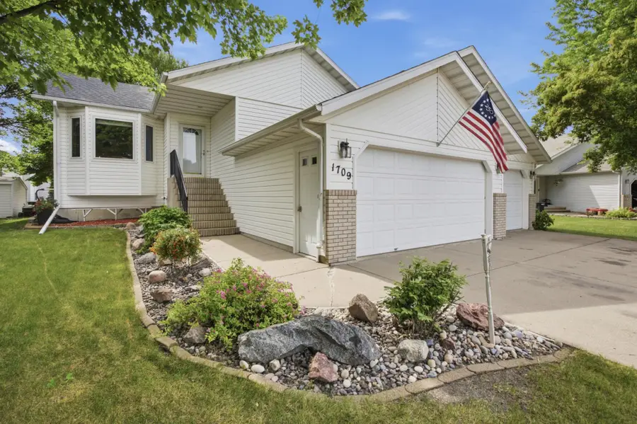 1709 33 1/2 Street S, Moorhead, MN 56560 - #2