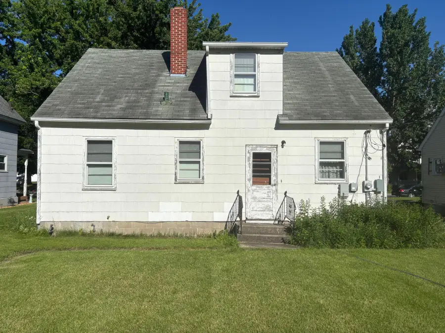 307 11th Street N, Benson, MN 56215 - #3