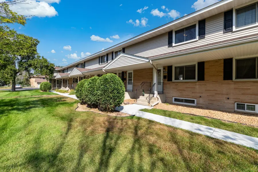 9019 18th Avenue S #210, Bloomington, MN 55425 - #2